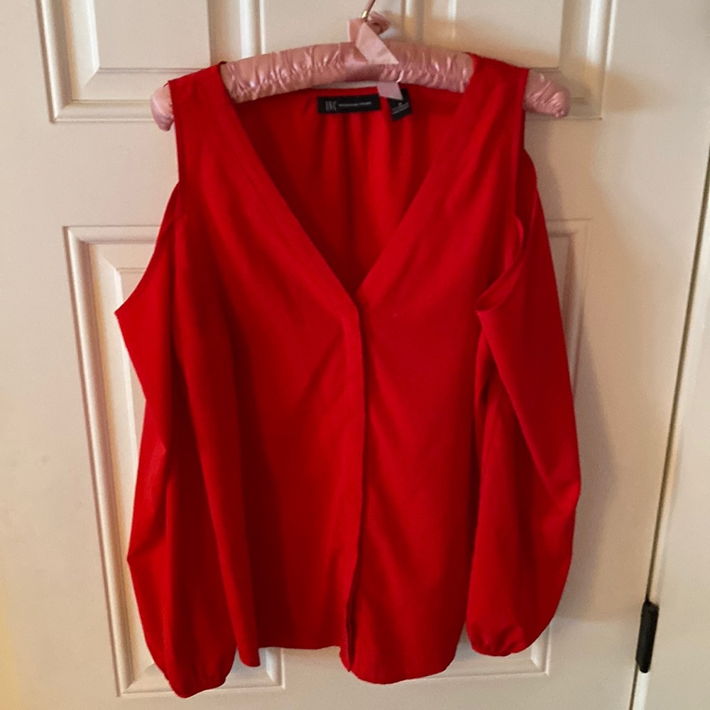 Inc. international concepts, size 8, red peekaboo shoulder blouse